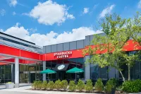 Teaneck Marriott at Glenpointe - parking