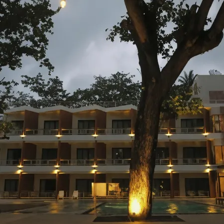 Prasarnsook Villa Beach Resort