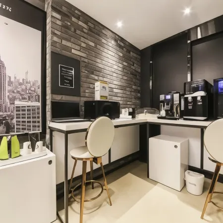 Wonju Bellino Hotel Отели рядом с достопримечательностью «Университет Халла»