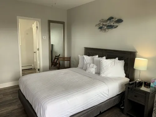 Lakeside Motel - 2-Star