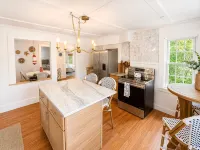 Just Renovated!!! 3Br 1. 5 Bath Beach Cottage Near Kpt and Beaches