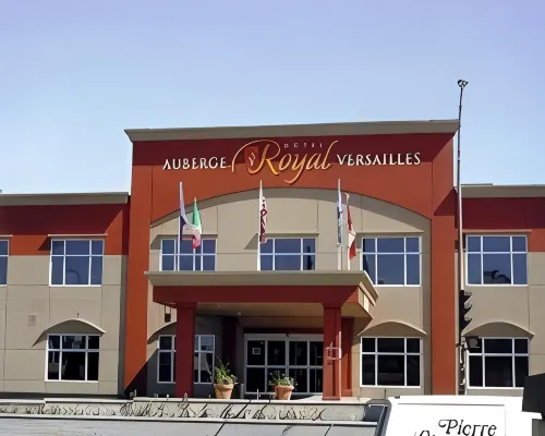 Auberge Royal Versailles Hotels near Radisson Metro Station