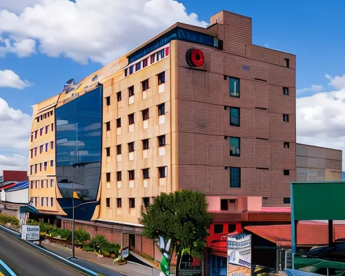 Hotel Mandarin Carton Hotel di Tlalnepantla