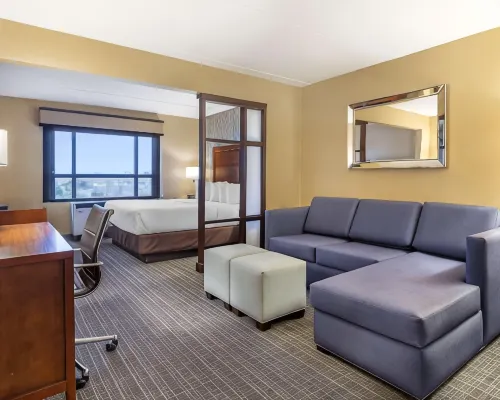 Comfort Inn & Suites Logan International Airport Hotels near North End