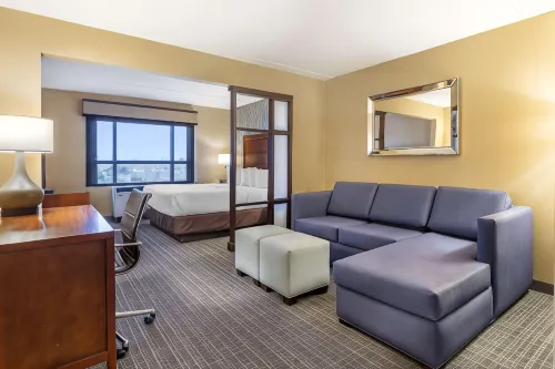 Comfort Inn & Suites Logan International Airport