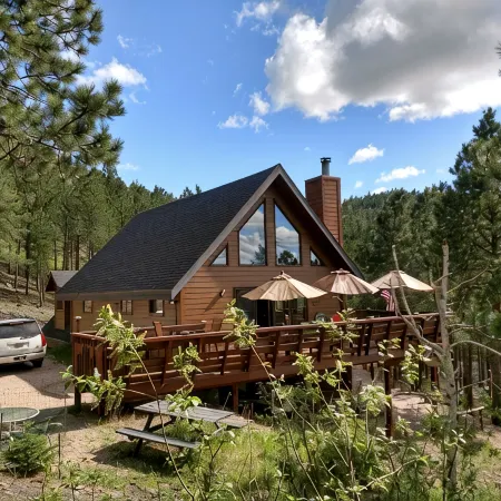 The Owl's Nest, Black Hills Vacation Home located in Central Black Hills