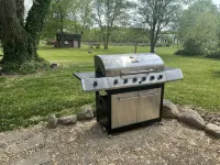 Remodeled Modern 4Br Avon Home with 3 Living Rooms on Large Private Lot/Farm