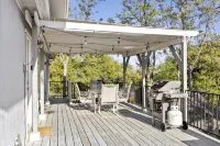 3Br Private 8 Acre Spa Retreat - BBQ, Patio, Views - Wifi