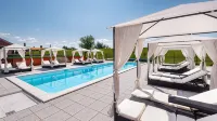 Tisza-to Apartmanpark - Pools