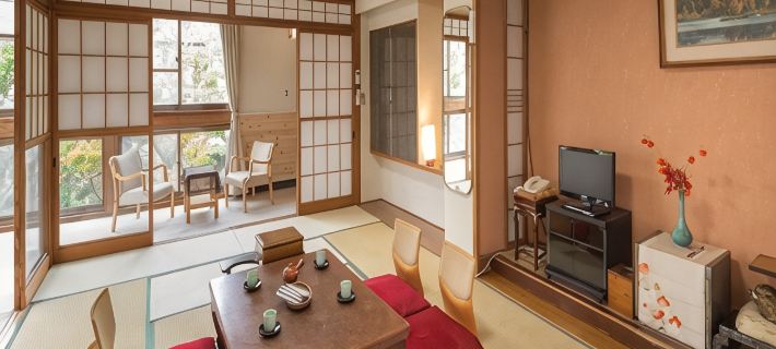 Bandai Nishimuraya Hotels in Inawashiro