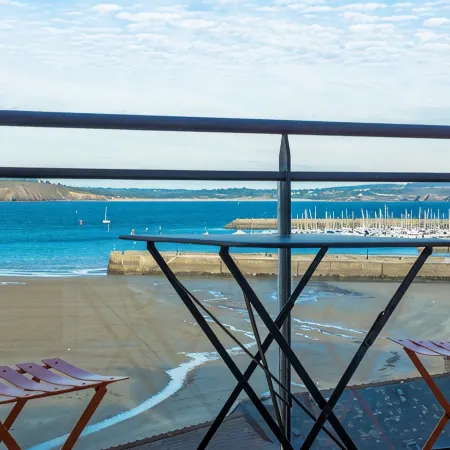 Quiet flat with sea view, 2 bedrooms, free wifi