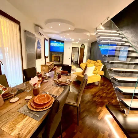 Wood Luxury House Wood Luxury House