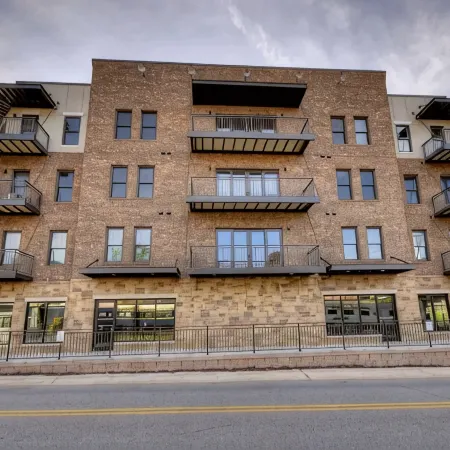 Beautiful condo in downtown Blue Ridge!