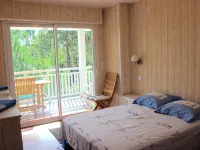 Villa  Carcans Plage 4 A 12 Personnes - Piscine 27° Borne Auto Wifi Hotels in Carcans