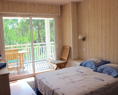 Villa  Carcans Plage 4 A 12 Personnes - Piscine 27° Borne Auto Wifi Hotels in Carcans