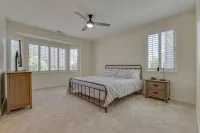 ☀Cheerful Family Getaway ~ Large & Sunny Backyard☀ - Kitchens