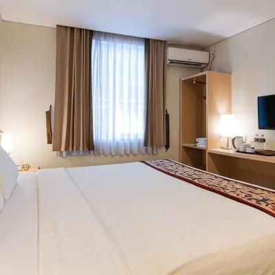 Bekizaar Hotel Surabaya Hotels near Joko Dolog  Buddhist  Statue