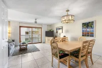 Well-appointed condo on uncrowded Ormond Beach - balcón