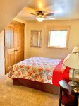 Quaint loft with spectacular views of the Gallatin Mountains - Balcony