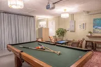 Private Spa/Heated Pool! Firepit, Pool/Game Tables-Near Crystal & Rainbow Rivers - Boutique