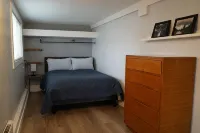 Private Suite Steps to Main St. - 2 estrellas