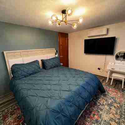 The Blue Lagoon-Ocean Pad - Brand NEWLY REMODELED  2023 Rooms