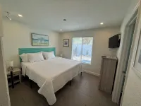 Private Heated Pool-2 Blocks to Beach-Tropical Courtyard-"Villa St.Barth" - 4-Star