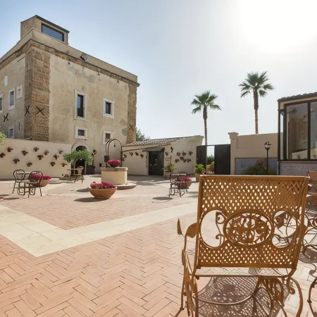 Hotel Foresteria Baglio Della Luna