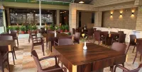 Hotel Heiga - parkir
