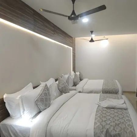 Hotel Adhikrishna Arcade