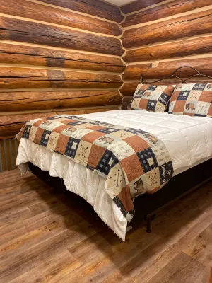 Teton Cabin- Columbia Mountain Ranch - Feriehus