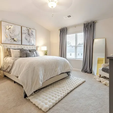 Breathtaking 4Bd Townhome, 12 Mins from Airport, 25 Mins from World Cup Stadium!