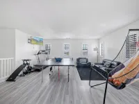 High Desert Cozy Nest!Big & Cozy Desert Getaway/4BR•3BA•Hot Tub&Fire Pit - Wifi