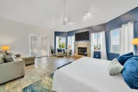 Boaters Welcome! on the Bay/Pool/Pier/Gated, Ample Parking, Bring Your Boat - 4-Sterne