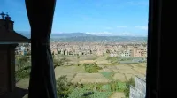 Bhaktapur Paradise Hotel - Bergblick