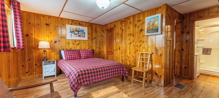 Vacation UniquEly cottage #2 イーリーのホテル