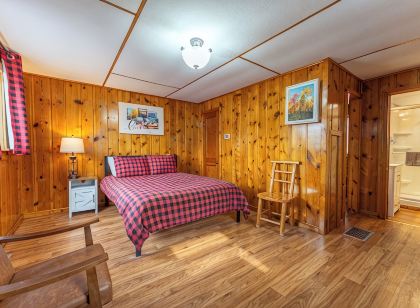 Vacation UniquEly cottage #2