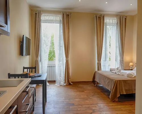Miramare Luxury Suites Hotels near Vittoria Light