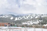 Mountainside condo in a Colorado playground! - 3つ星