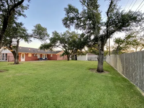 Three Bedroom ~ 8 Mins to A&M ~ Quiet Neighborhood - Holiday bungalows