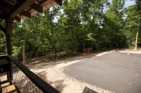 The Gilead Log Cabin - 3-Star