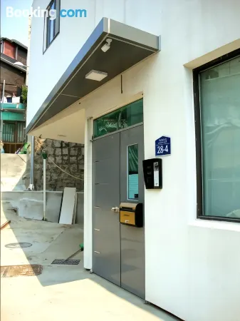 Cube Guesthouse