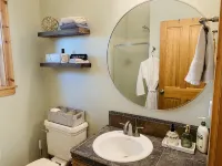 Alpine Escape - Apartment Suite in North Tahoe - 3-Star