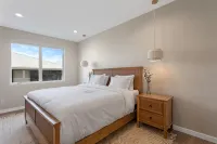 Brand New Ocean View Beach House w Hot Tub & Sauna - 4-Star