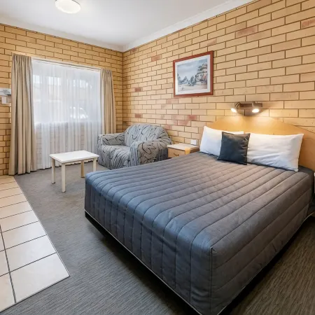 Roma Mid Town Motor Inn