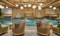 Les Suites – Maison Bouvier - Pools