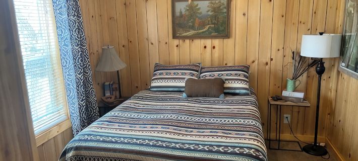 Ben Ranch Cabin # 2 located in a century old Pecan Orchard. 2 Bedroom plus couch Hotels in Osage County