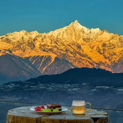 Bodhi Xunshan Meili Snow View | Bodhi Meili Vista (Benzilan Deqin Viewing Platform) Hotels near Benzilan Town