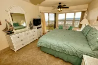 ETW 1001: Renovated 1st Floor Convenience with a Perfect Gulf View! 2BR/2B - Jacuzzi