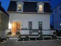 Stunning 1 BR-Apt-Oceanview to Revere Beach -3 Train Stop Boston Logan Airport - Wifi